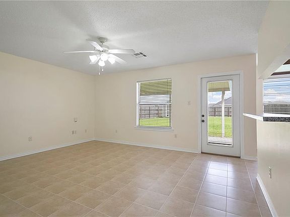 4th image of 2704 Bayou Cook Dr