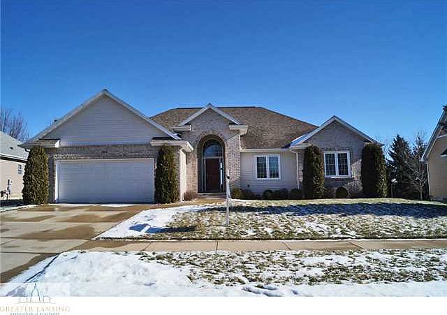 1st image of 1614 Royal Crescent Dr