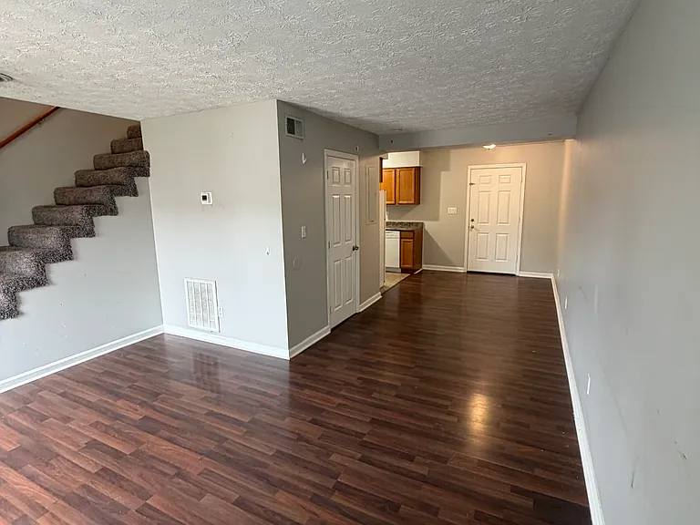 1662 Foxhaven Dr #12 — Photo 4