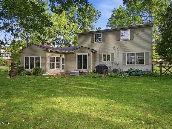 4th image of 5743 Candlestick Ct E