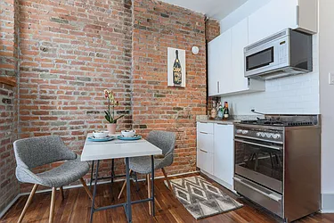 Rented by Nest Seekers International