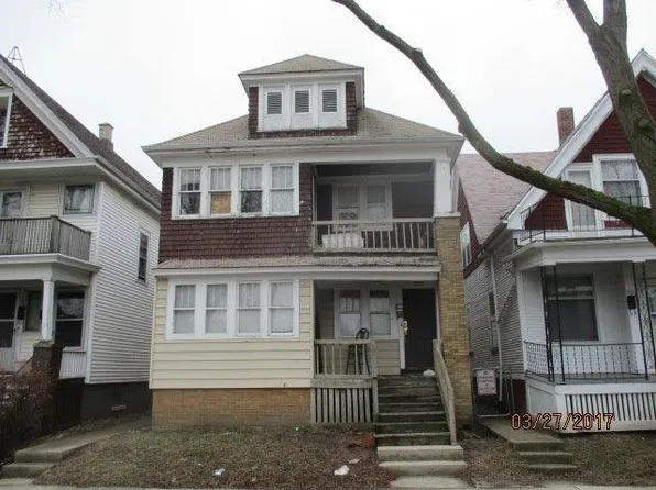 3151 N 11th St, Milwaukee, WI 53206