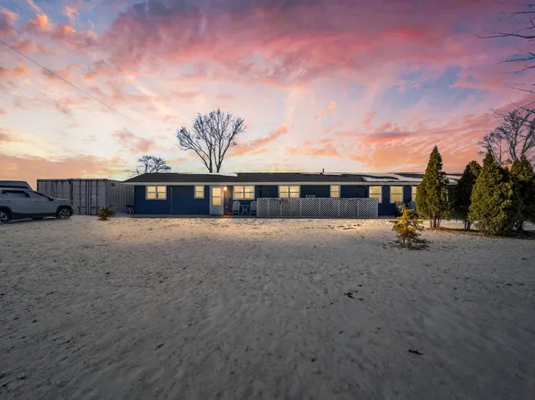 70118 Us Highway 131, White Pigeon, MI 49099