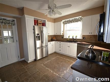 4th image of 406 Greenmount Blvd