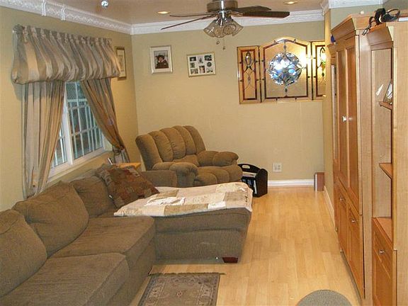 5th image of 7524 Quimby Ave