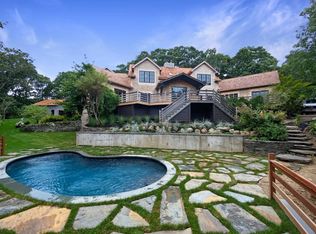 46 Edison Dr, Montauk, NY 11954