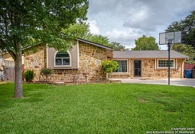 1st image of 4023 Willow Green Dr
