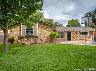4023 Willow Green Dr, San Antonio, TX 78217