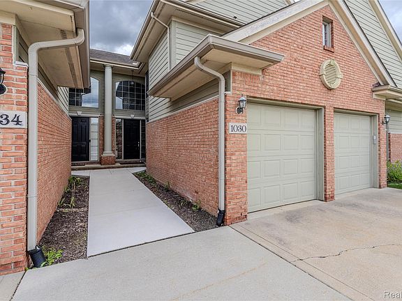 2nd image of 1030 Lorenzo Ct