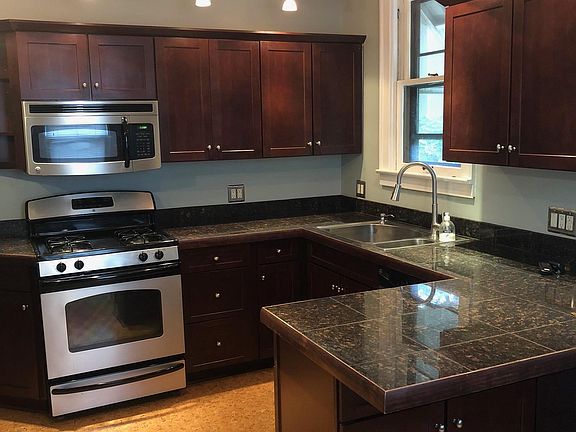 2nd image of 1287 City Park Ave
