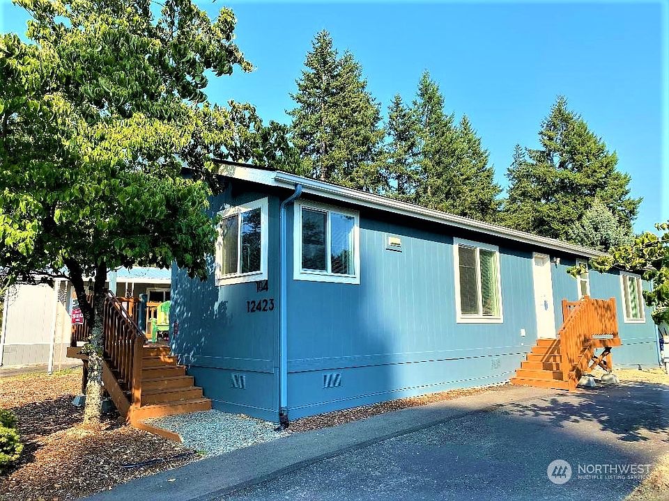 1st image of 12423 114th Avenue E #104