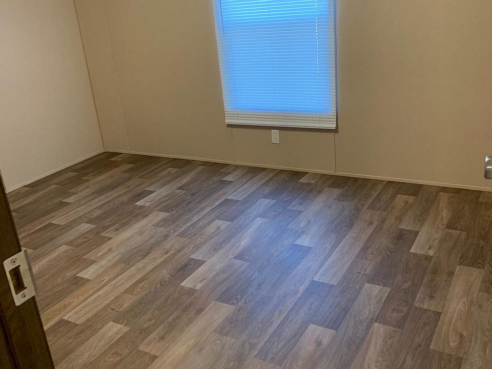 1st image of 103 Squirrel Dr
