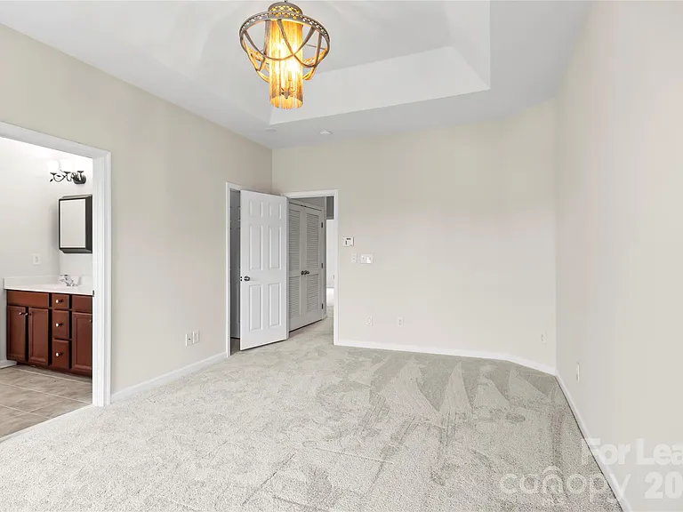 417 Armour St — Photo 22
