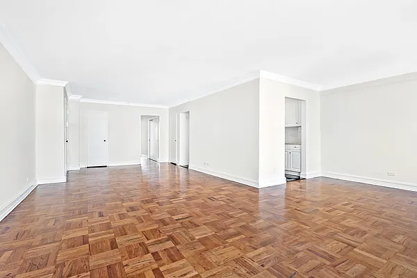 Rented by Anchor Associates | media 17