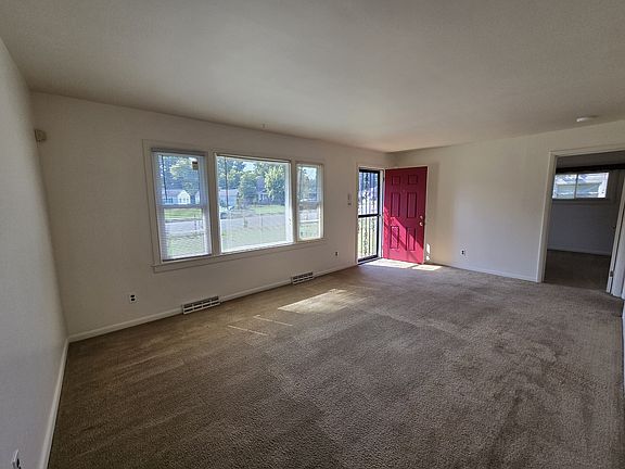 3rd image of 2311 Joplin Ave