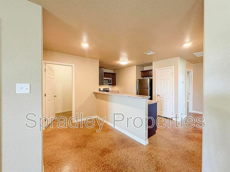 Southwest Hills — Photo 4