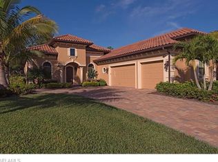 7395 Acorn Way, Naples, FL 34119