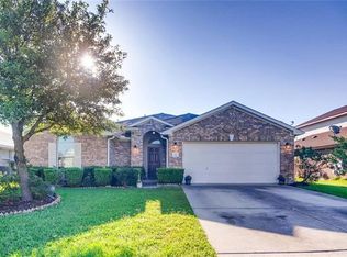 1111 Samson Dr, Hutto, TX 78634