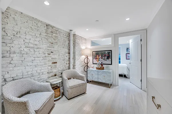 Rented by Compass | media 8