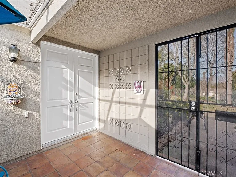 420 Avenue Castilla #B — Photo 5
