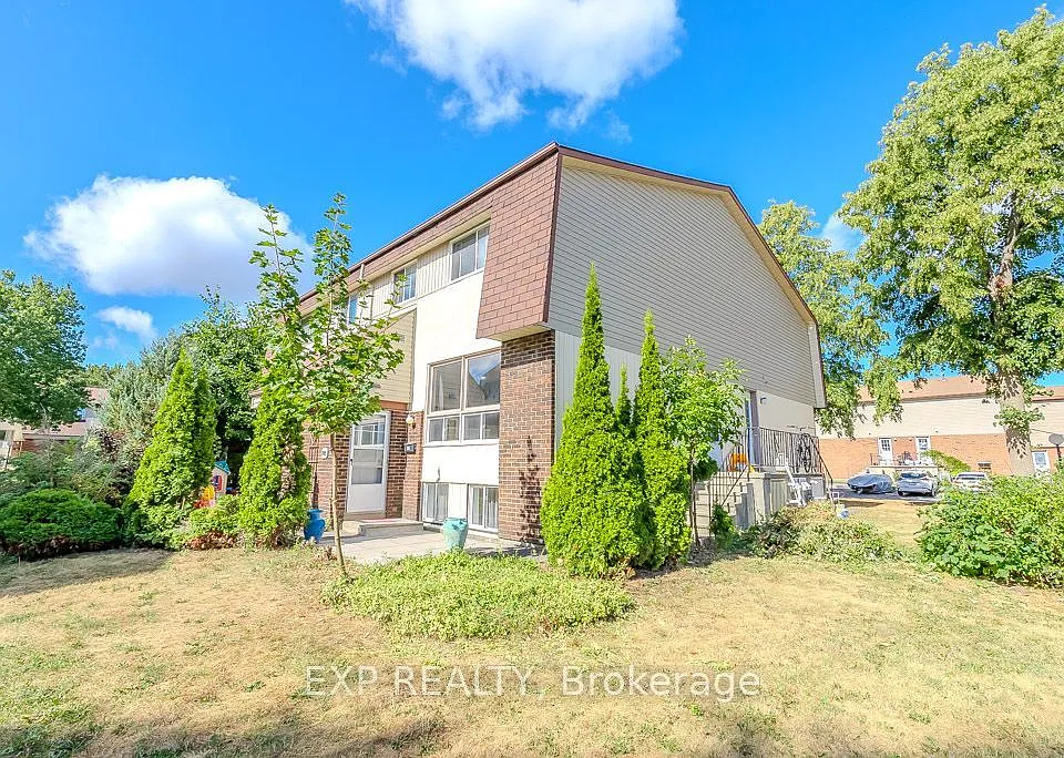 37 Forester Cres #C