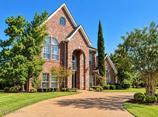 1600 River Oaks Dr, Greenwood, MS 38930