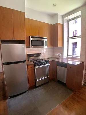 Rented by REAL New York | media 18