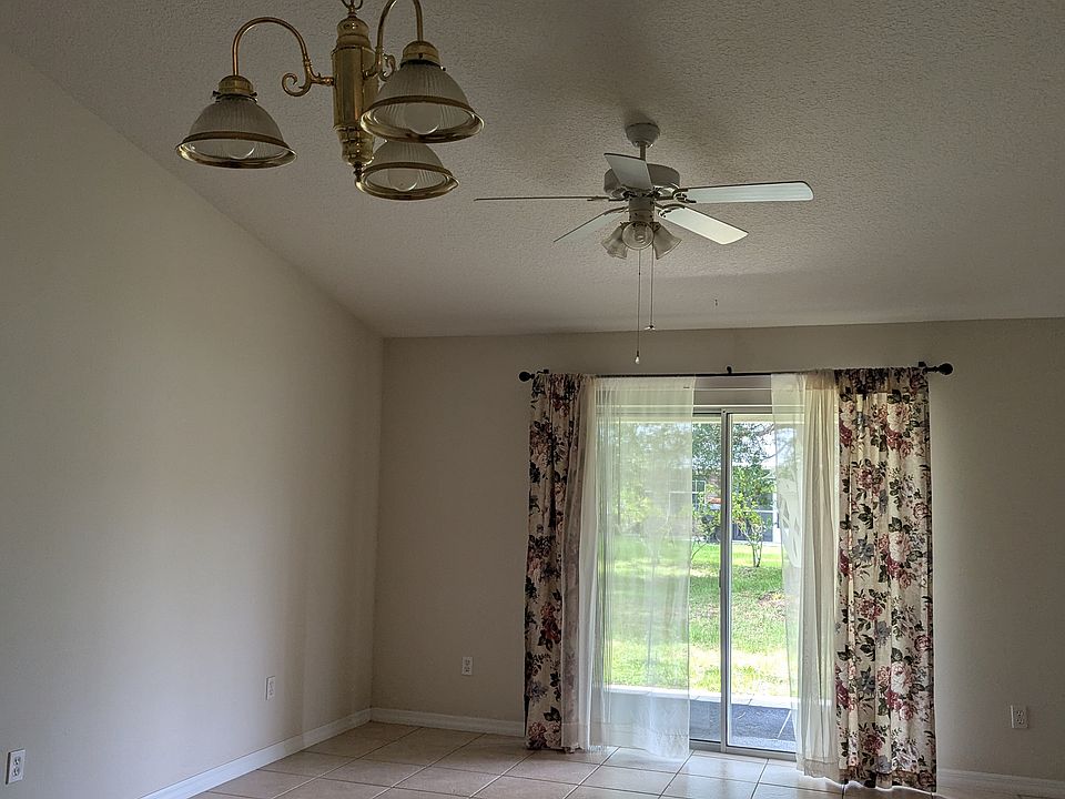 Only photo I will go get more today. New listing.