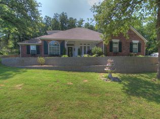 217 S 174th Ave W, Sand Springs, OK 74063