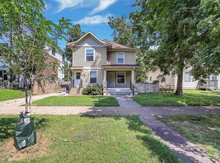 818 Bluemont Ave, Manhattan, KS 66502