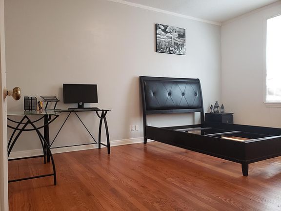 5th image of 6128 Wilshire Blvd #207