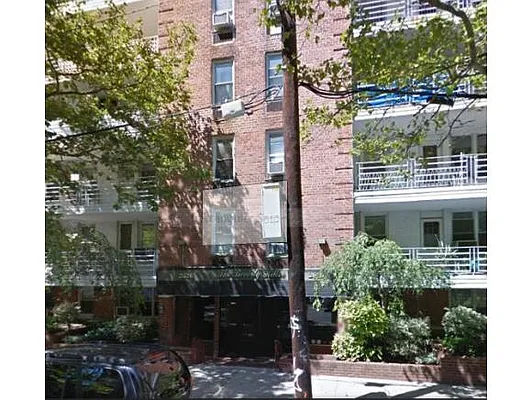 Sold by Maximillion Realty, Inc. | media 26