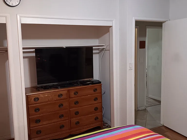 2666 Foothill Dr — Photo 2