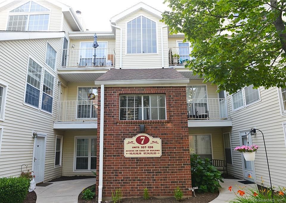 117 Carriage Crossing Ln 117, Middletown, CT 06457 MLS 170588168