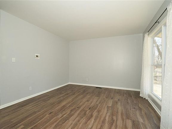 5th image of 9720 E 39th St