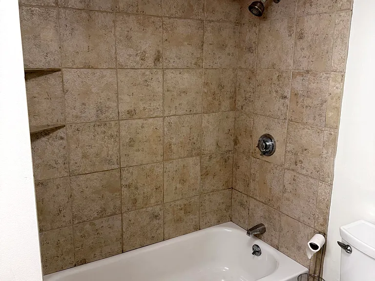 3 Mayhew St #2 — Photo 24