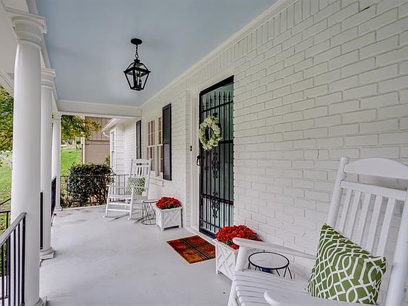 5th image of 534 Charing Cross Dr