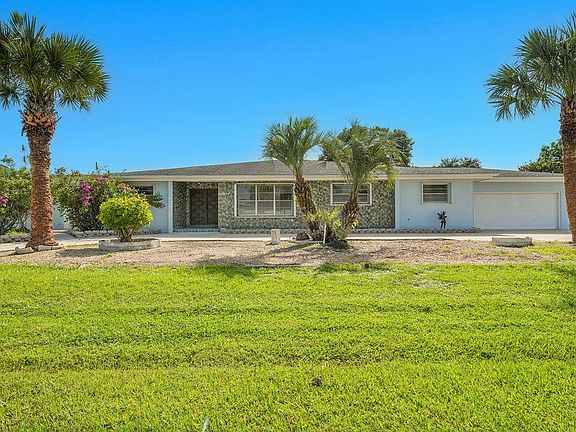 2nd image of 154 NE Naranja Ave