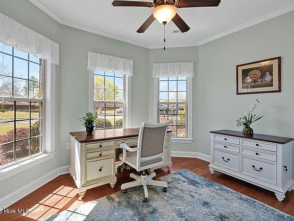 5th image of 3697 Anslow Drive