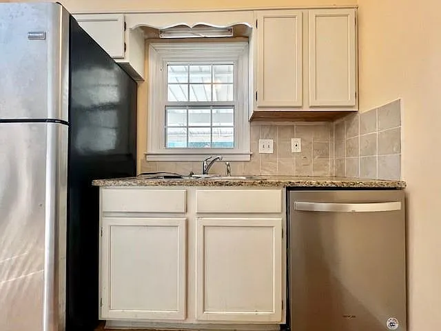 2 bed, 2.5 bath, 1240 sqft, $1,745 — Photo 3