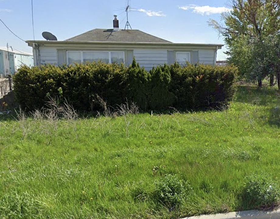 1st image of 900 E Joe Orr Rd