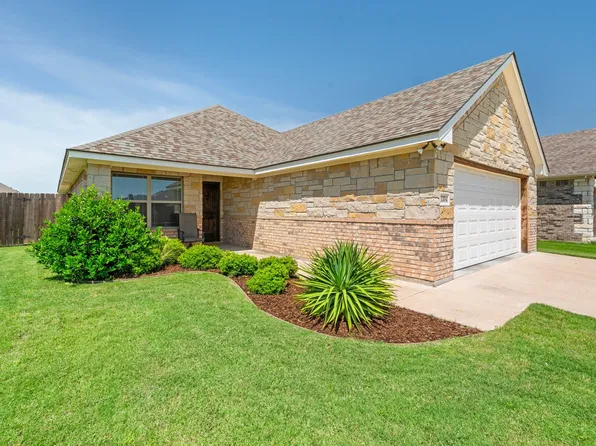 3304 Main St, Granbury, TX 76049