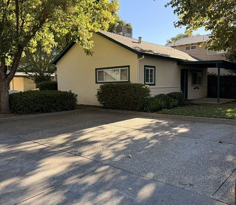 1634 Neal Dow Ave #6