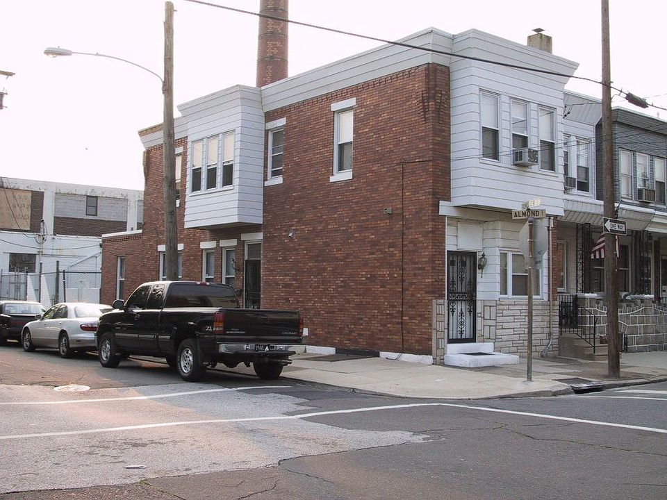 Front and side, 2001