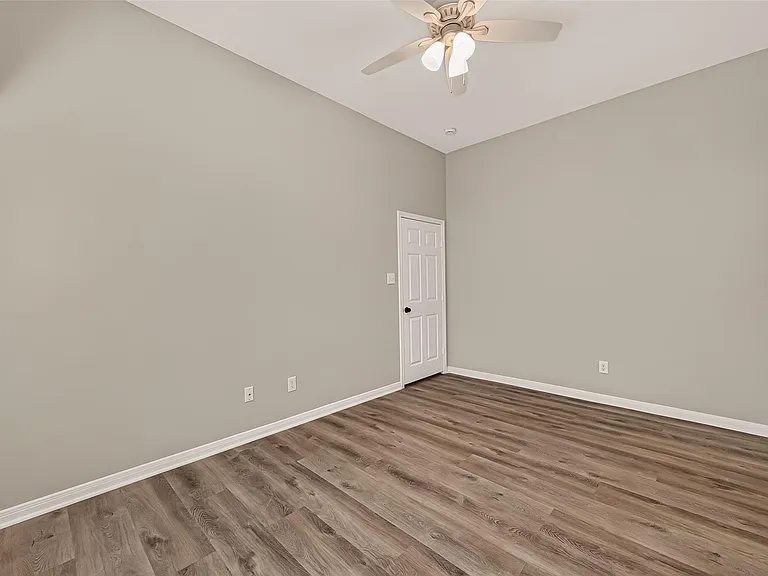 1527 Lake Pauline Ct — Photo 36
