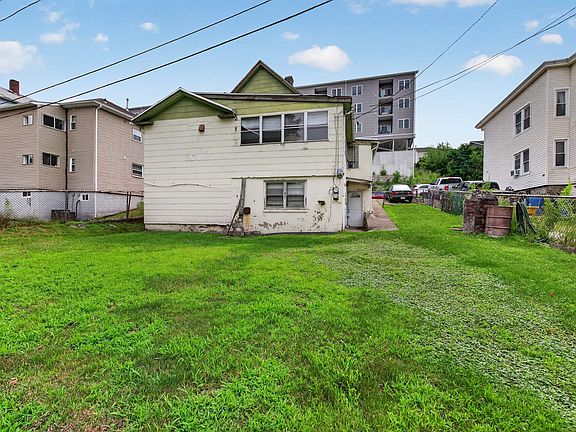 5th image of 59 Orient St