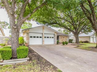 2902 Davis St, Taylor, TX 76574