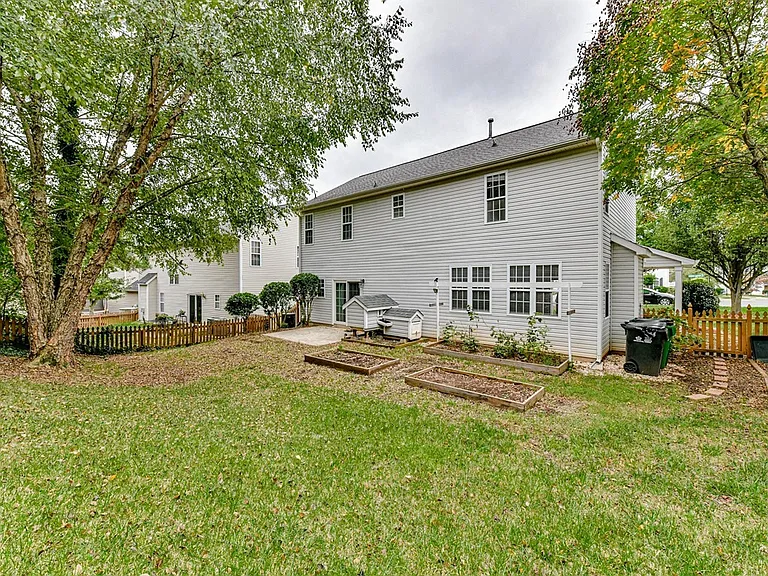 17201 Commons Crossing Dr — Photo 30