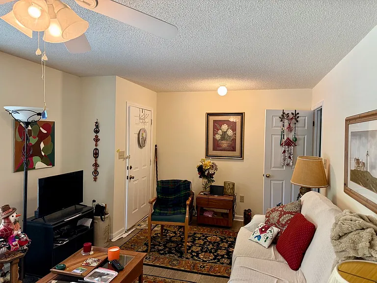 150 Harden Hill Rd — Photo 3