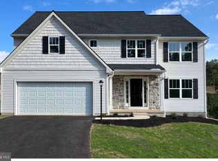 195 Red Maple Dr, Etters, PA 17319
